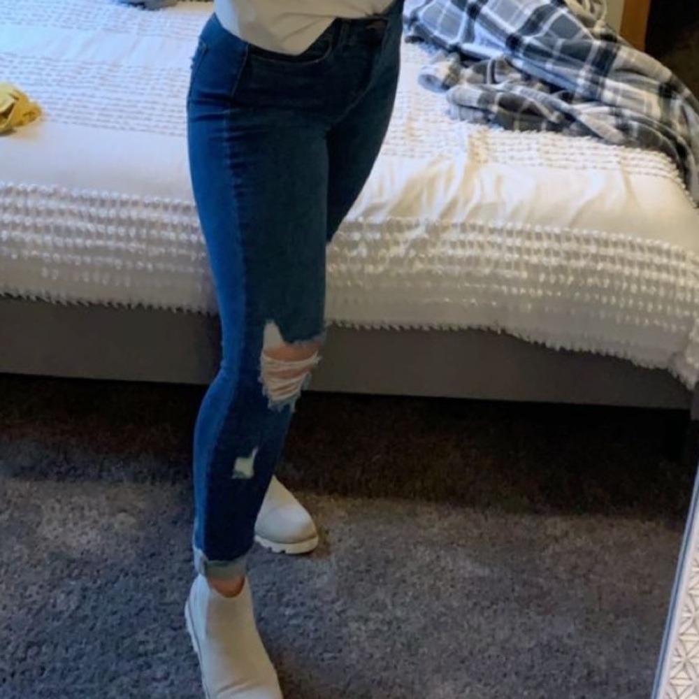 Fashion nova jeans worn once size 9.